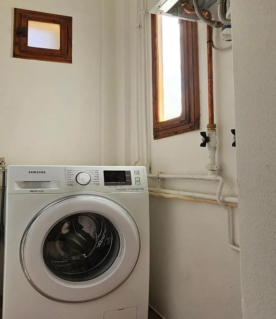 דירות אניירי Casa Vesta 0*,
